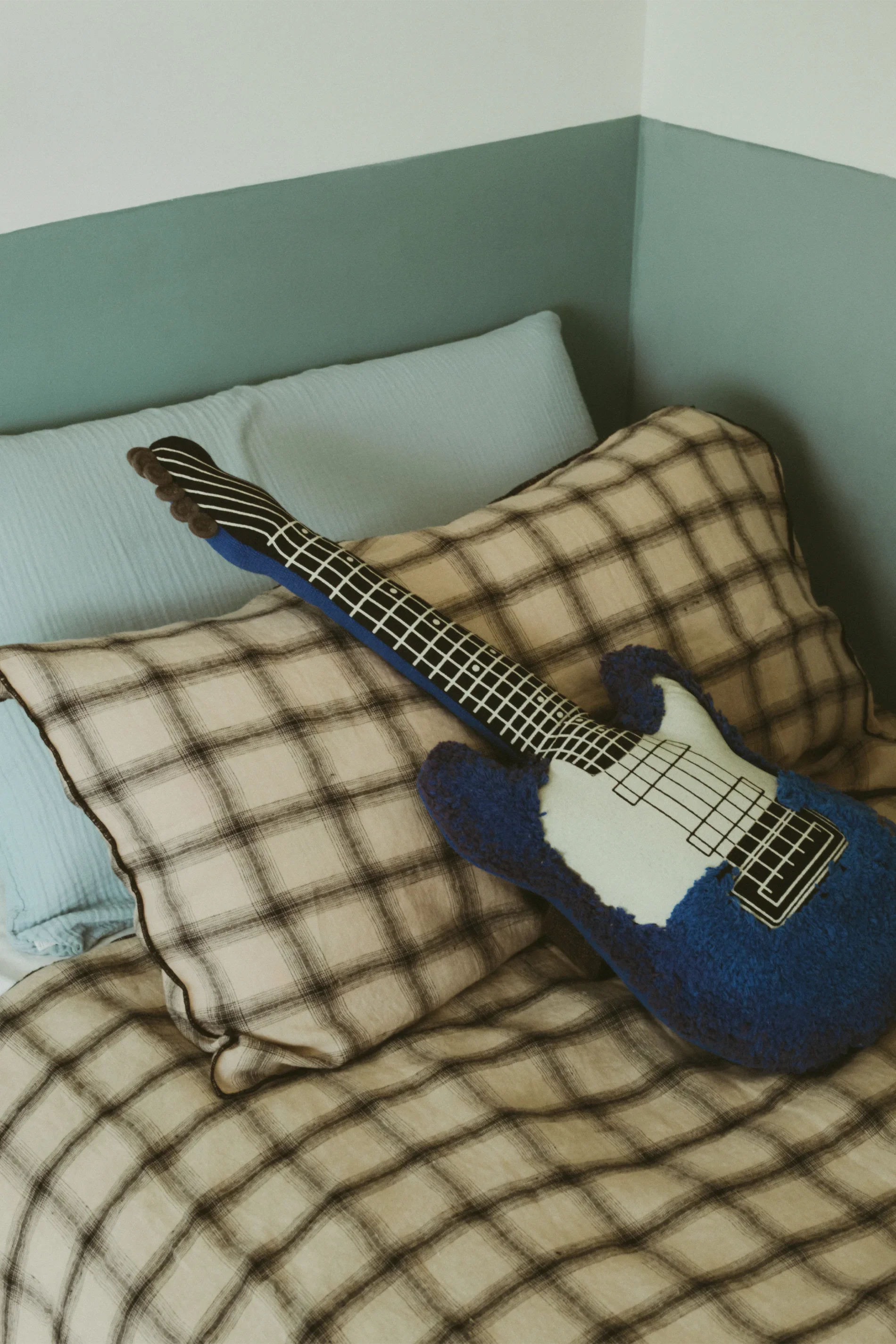 Electric Guitar Cushion - image 3