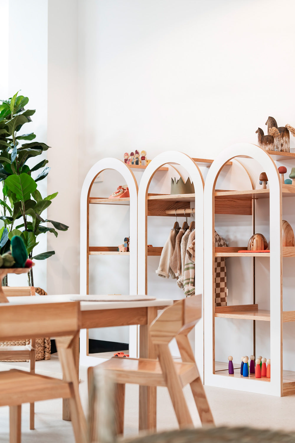 Arched Shelf 4-Tier Open Storage - White