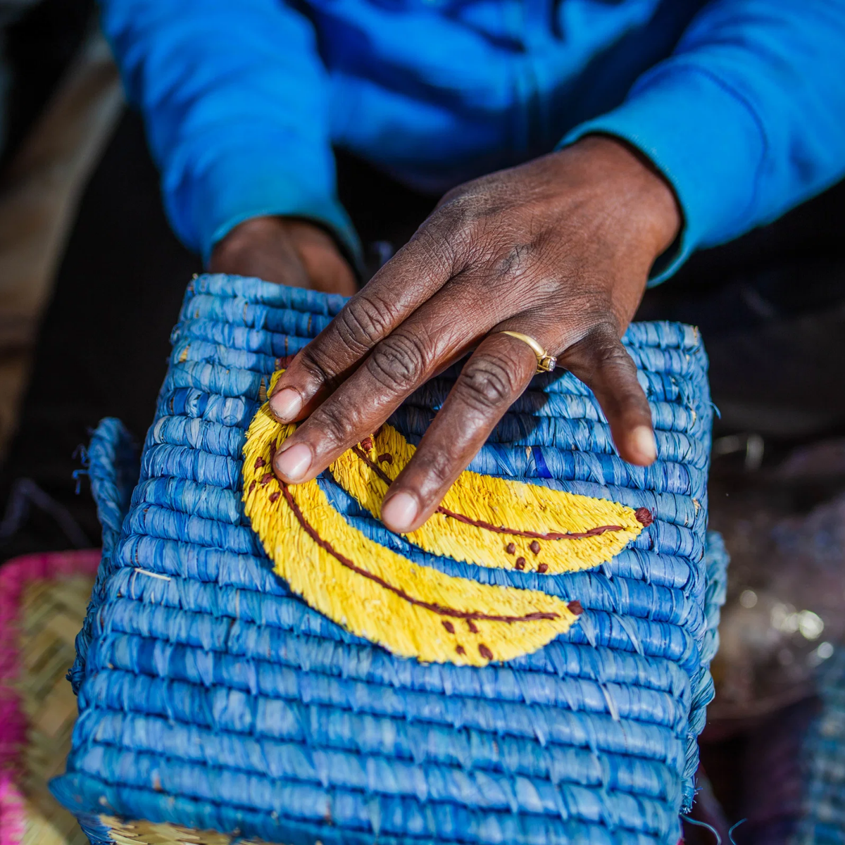 Small Square Raffia Basket - Blue Banana - image 4