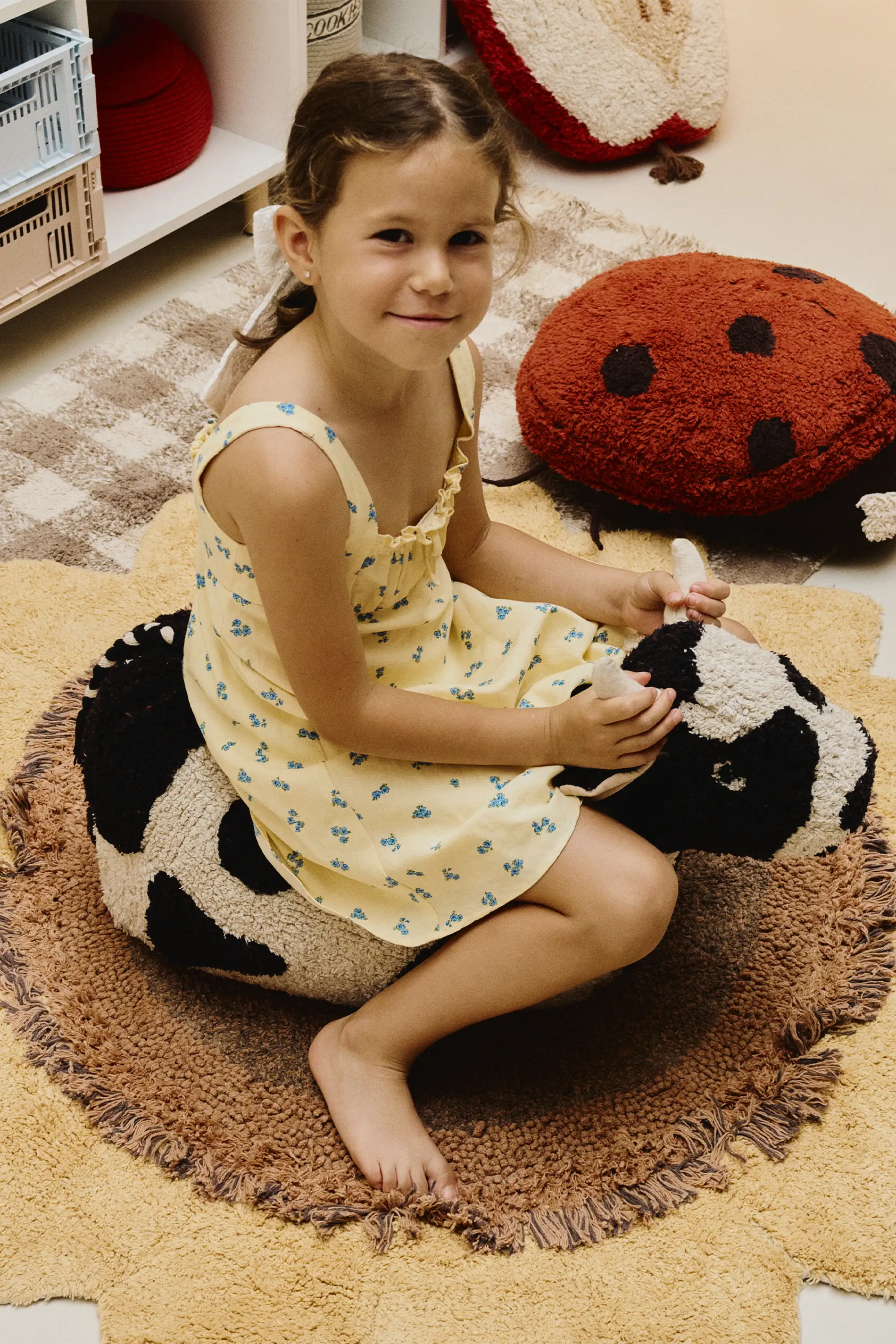 Cow Pouf - image 2
