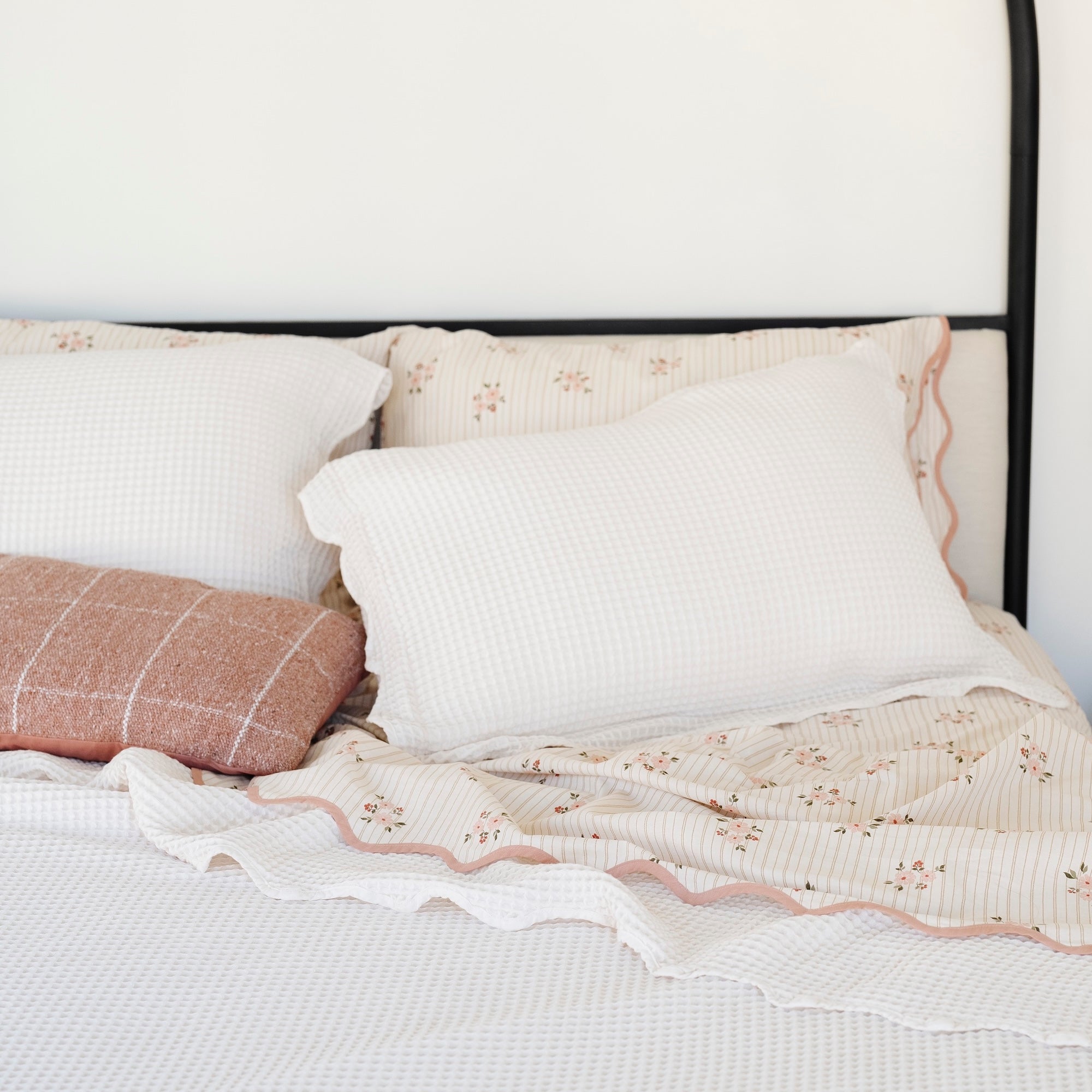 Briar Floral 100% Cotton Sheet Set - image 1