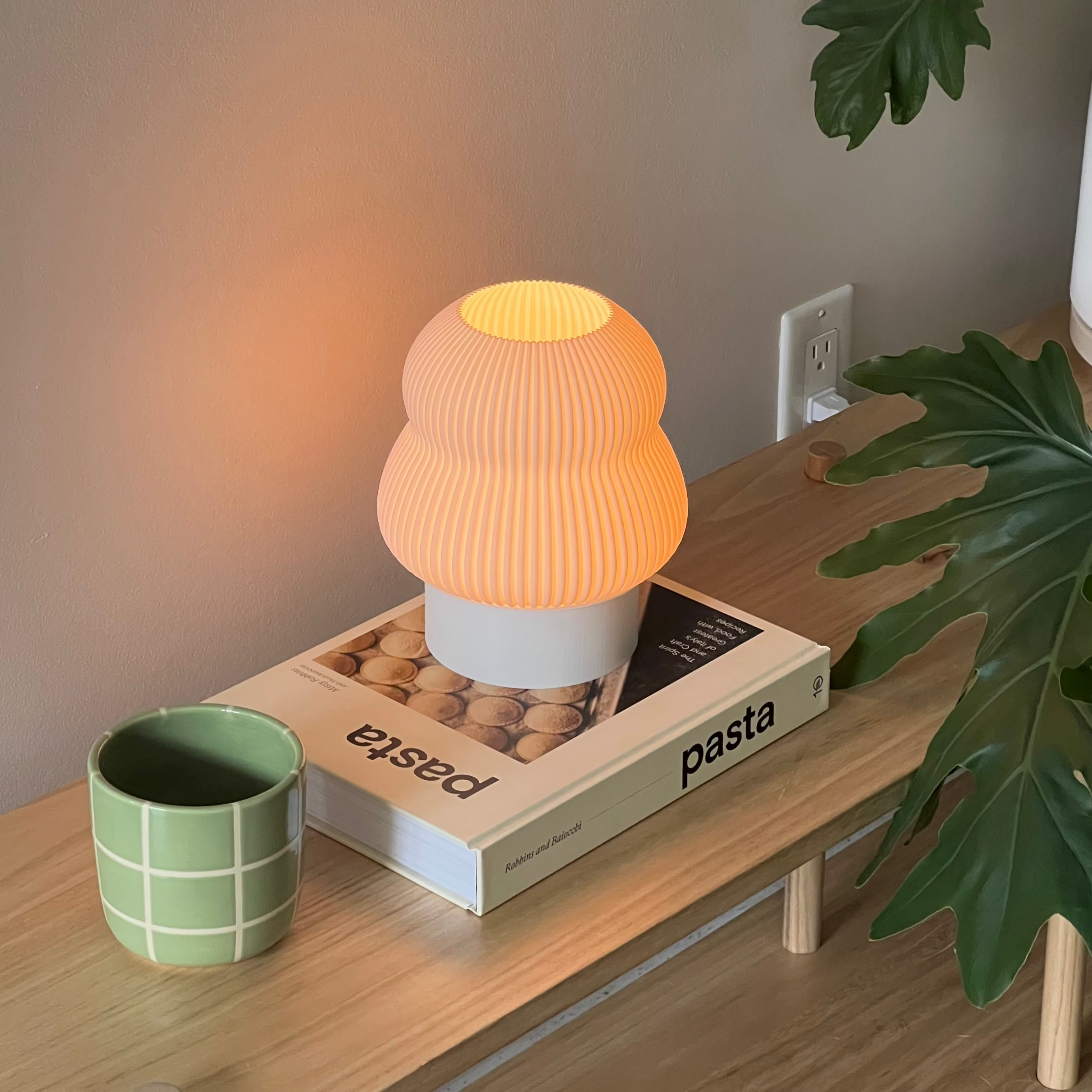 Poly Table Lamp - image 3