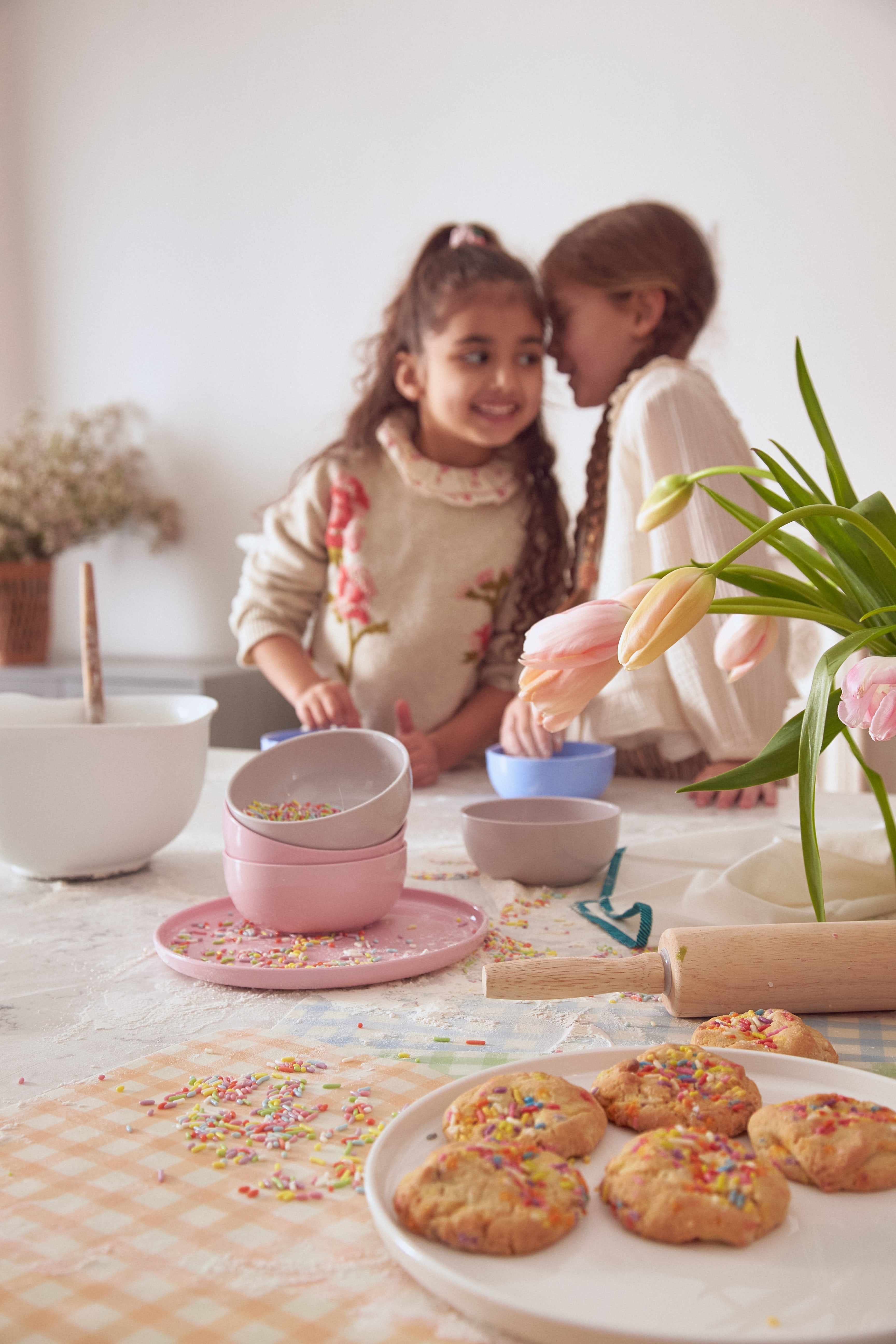 Complete Dinnerware Set - Rainbow - image 4
