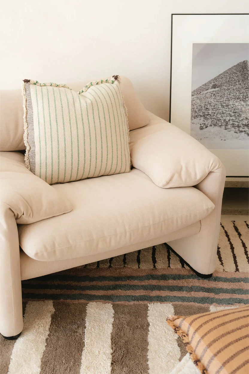 Square Cushion Lines - image 5