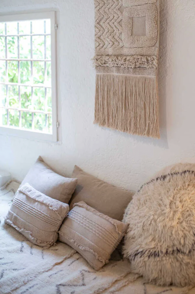 Air Dune Knitted Cushion