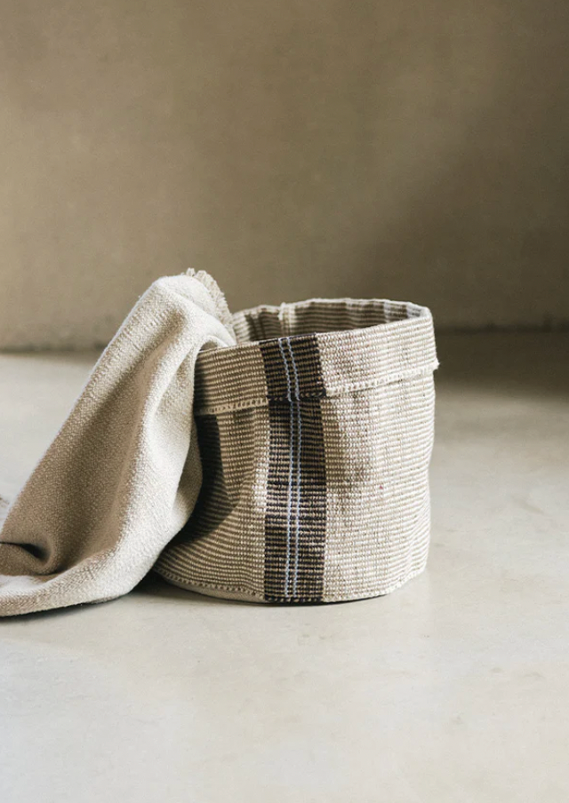 Handloom Tule Basket - image 3