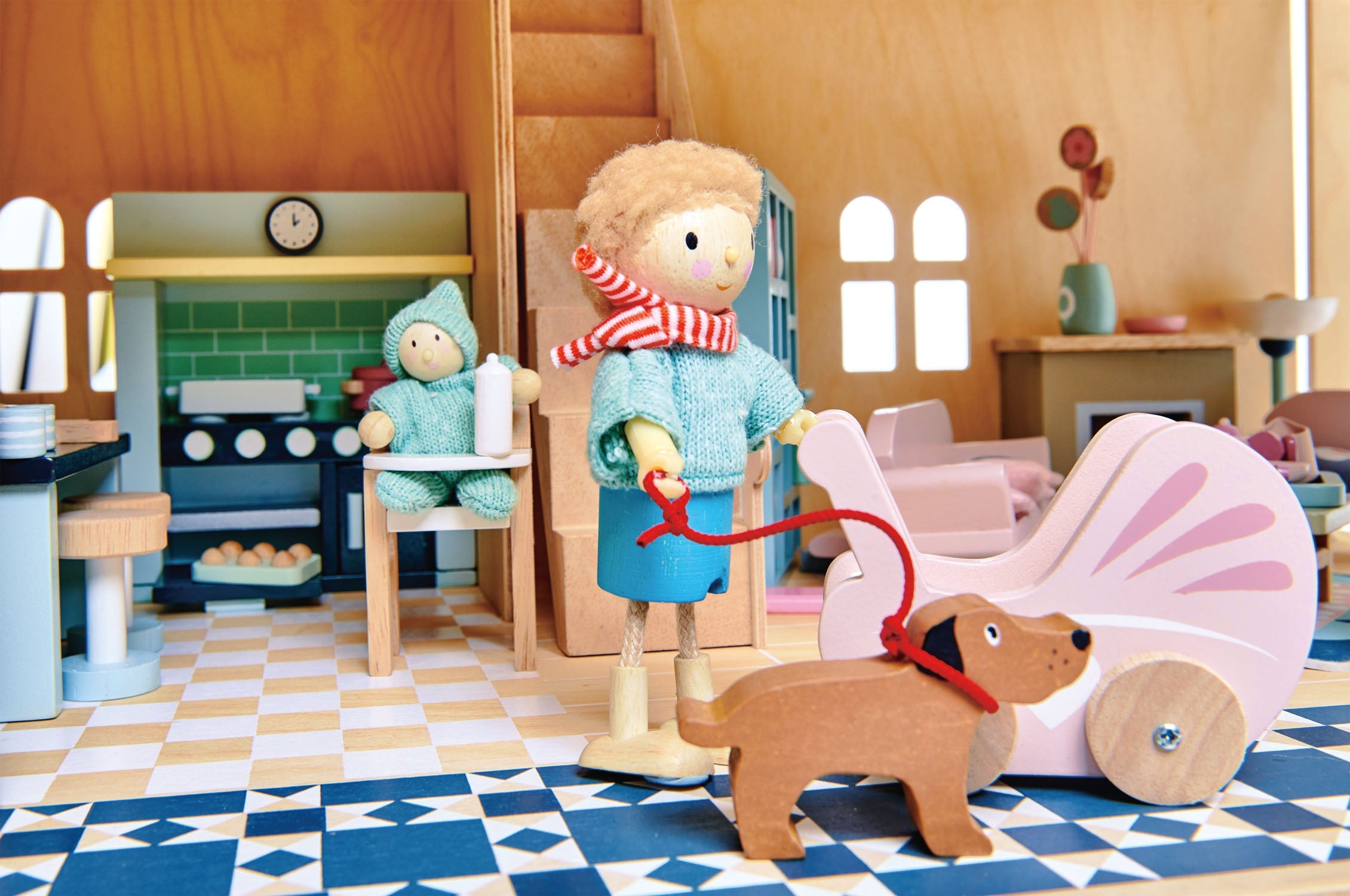 Fantail Hall Dollhouse - image 15
