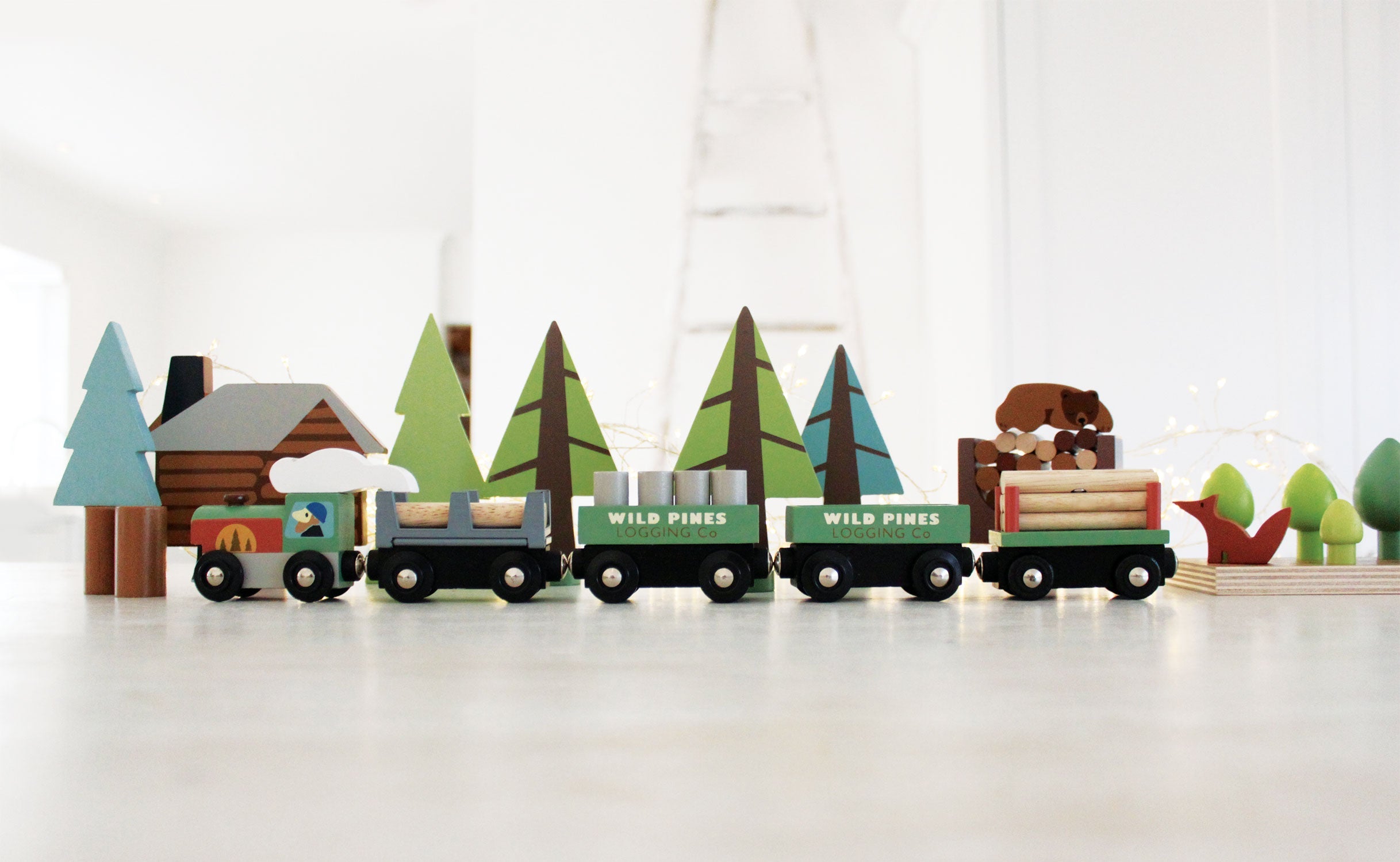 Wild Pines Train Set - image 8