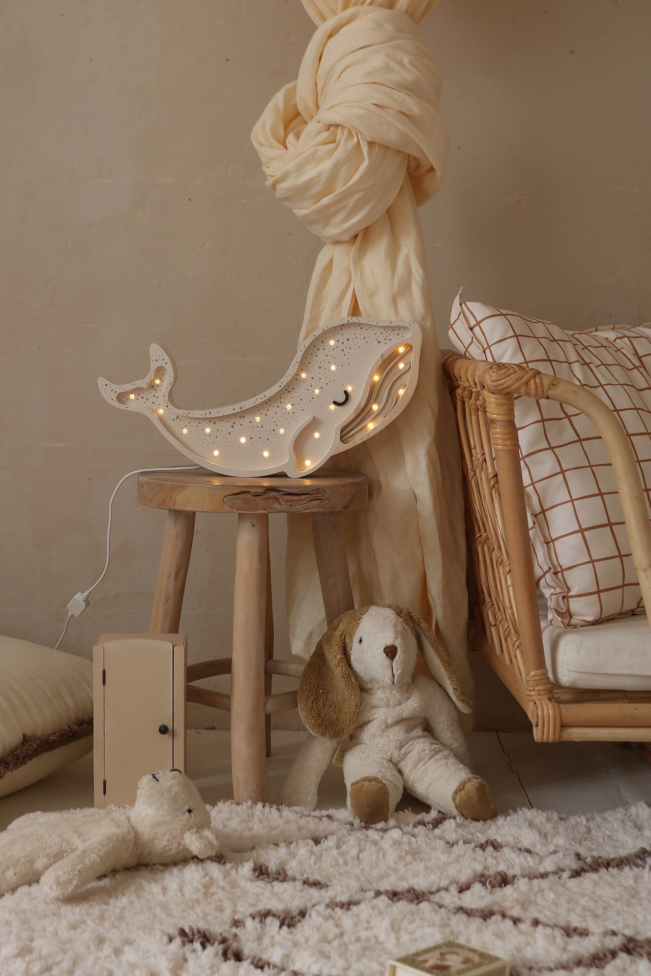 Whale Lamp - image 10