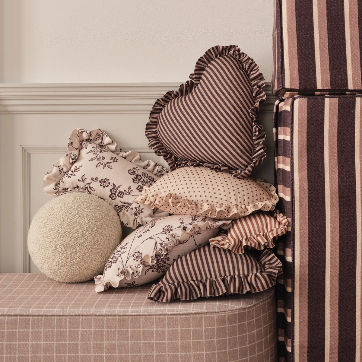 Kit Heart Ruffle Pillow - Coconut and Sable
