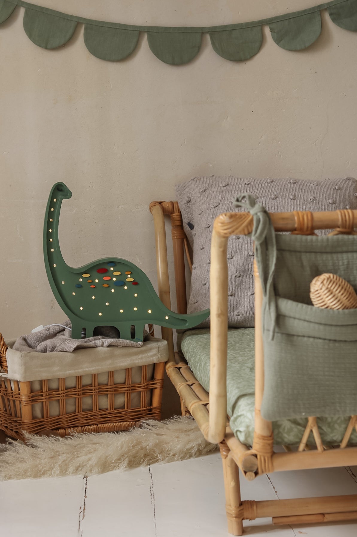 Dinosaur Lamp - image 7