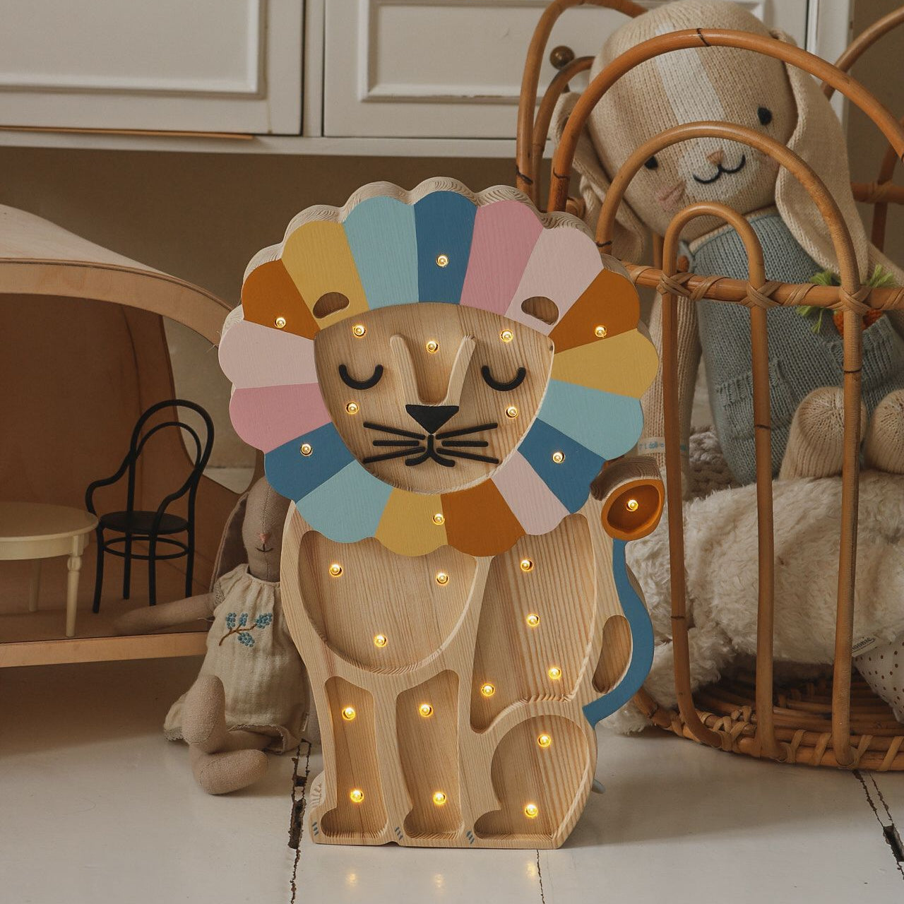 Lion Lamp - image 21