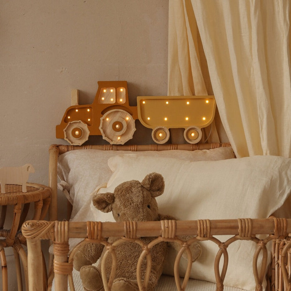 Tractor Lamp - image 9