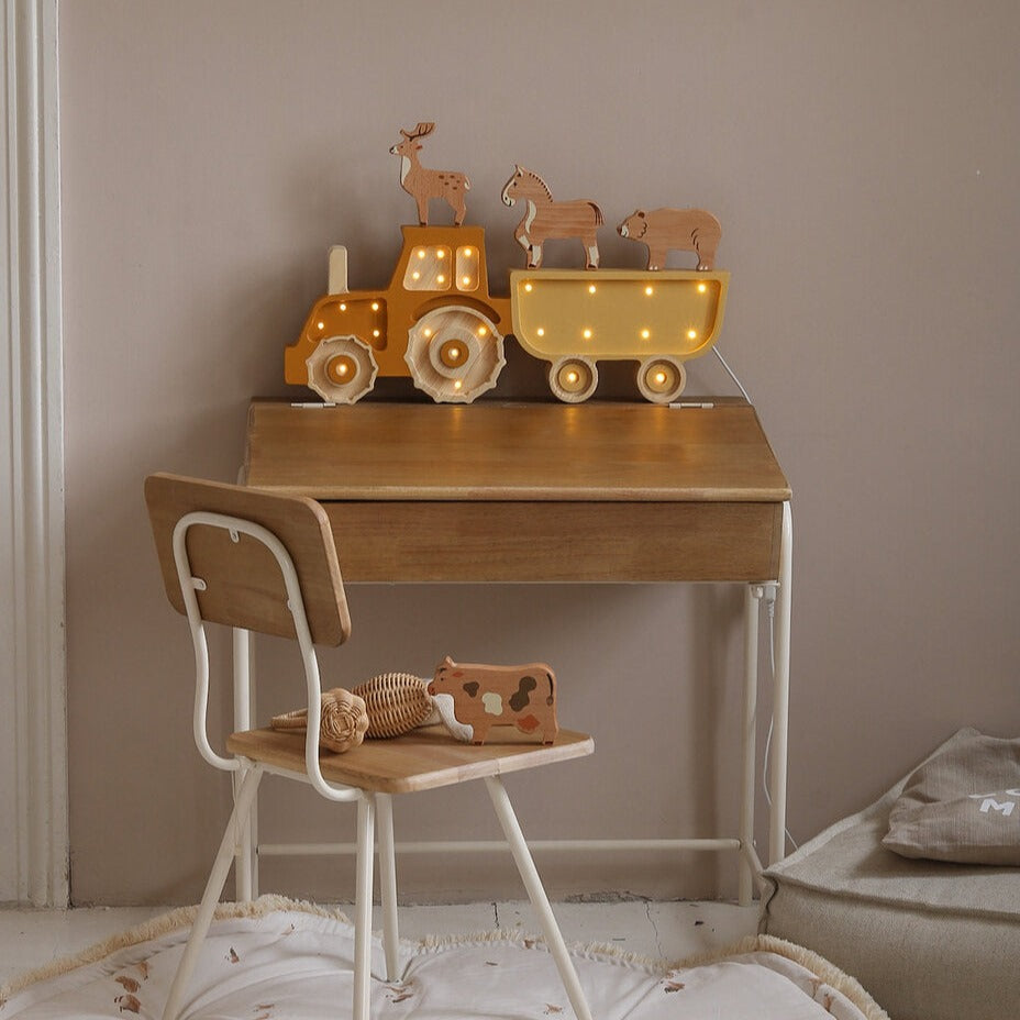 Tractor Lamp - image 8