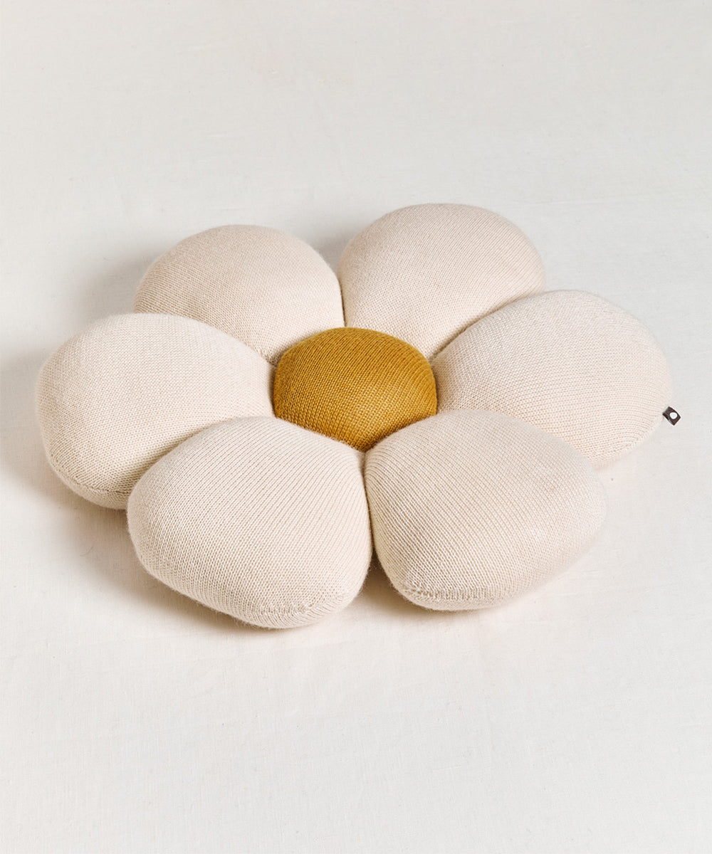Daisy Pillow