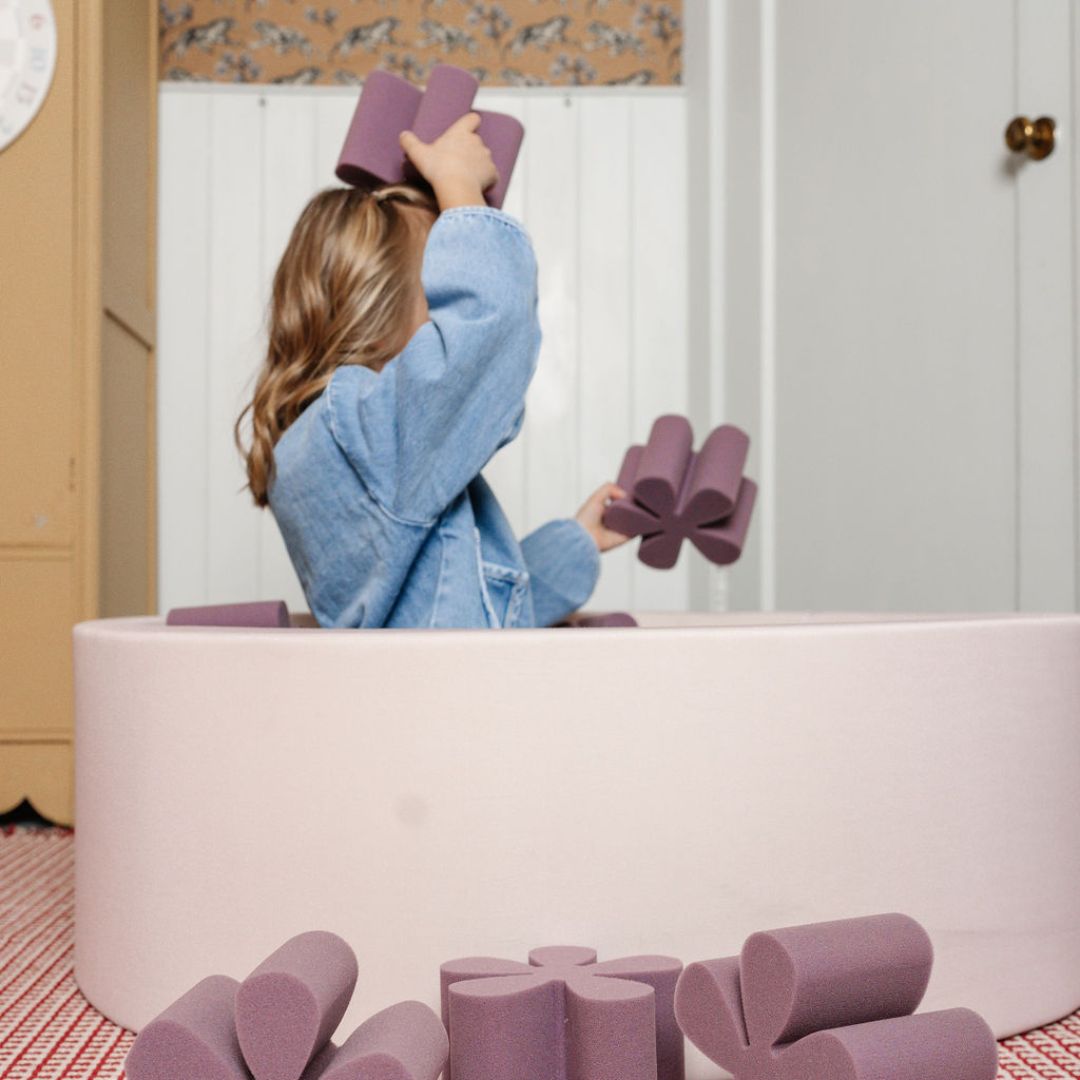 Daisy Foam Pit - image 7