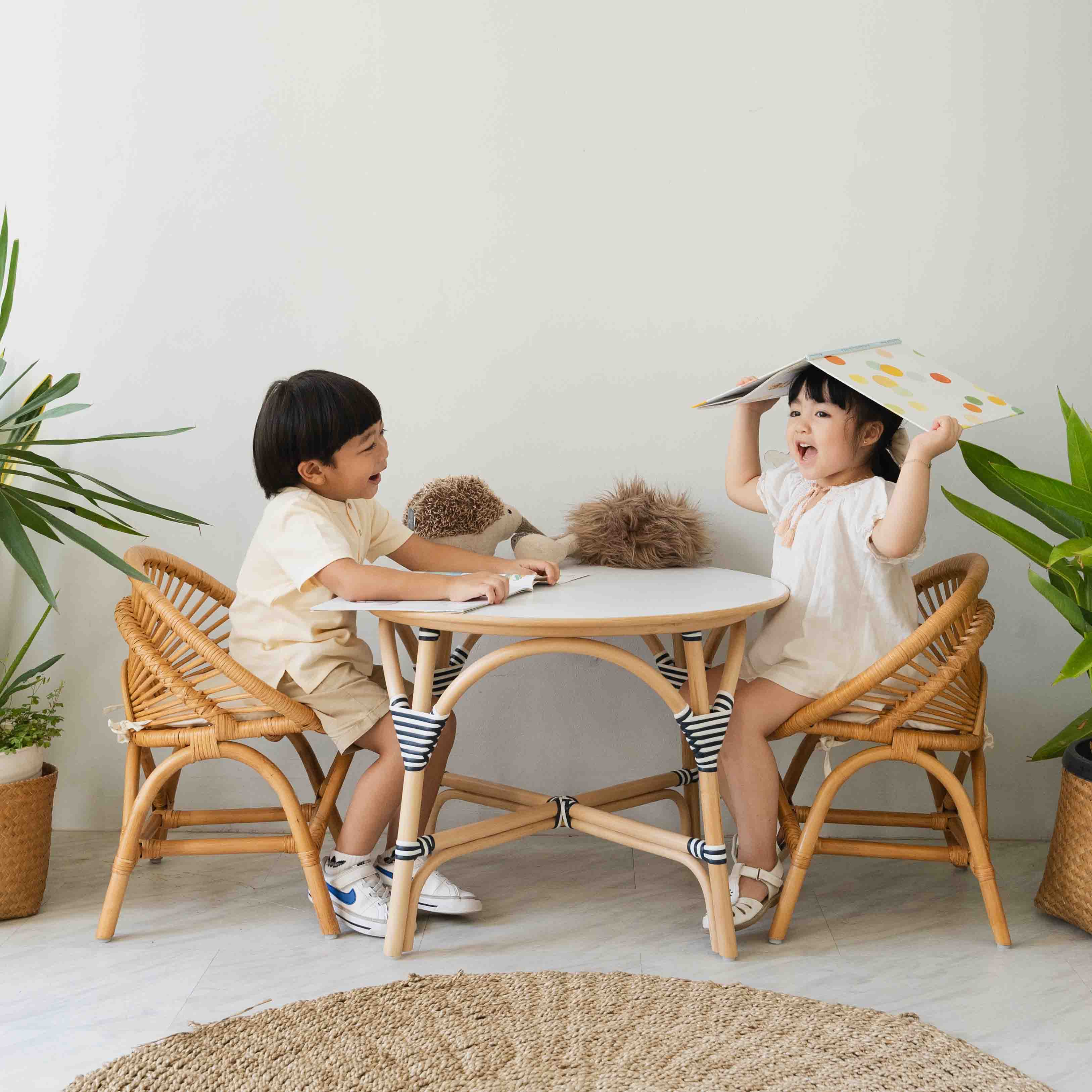 Kids Play Table Rattan - Navy and White - image 4