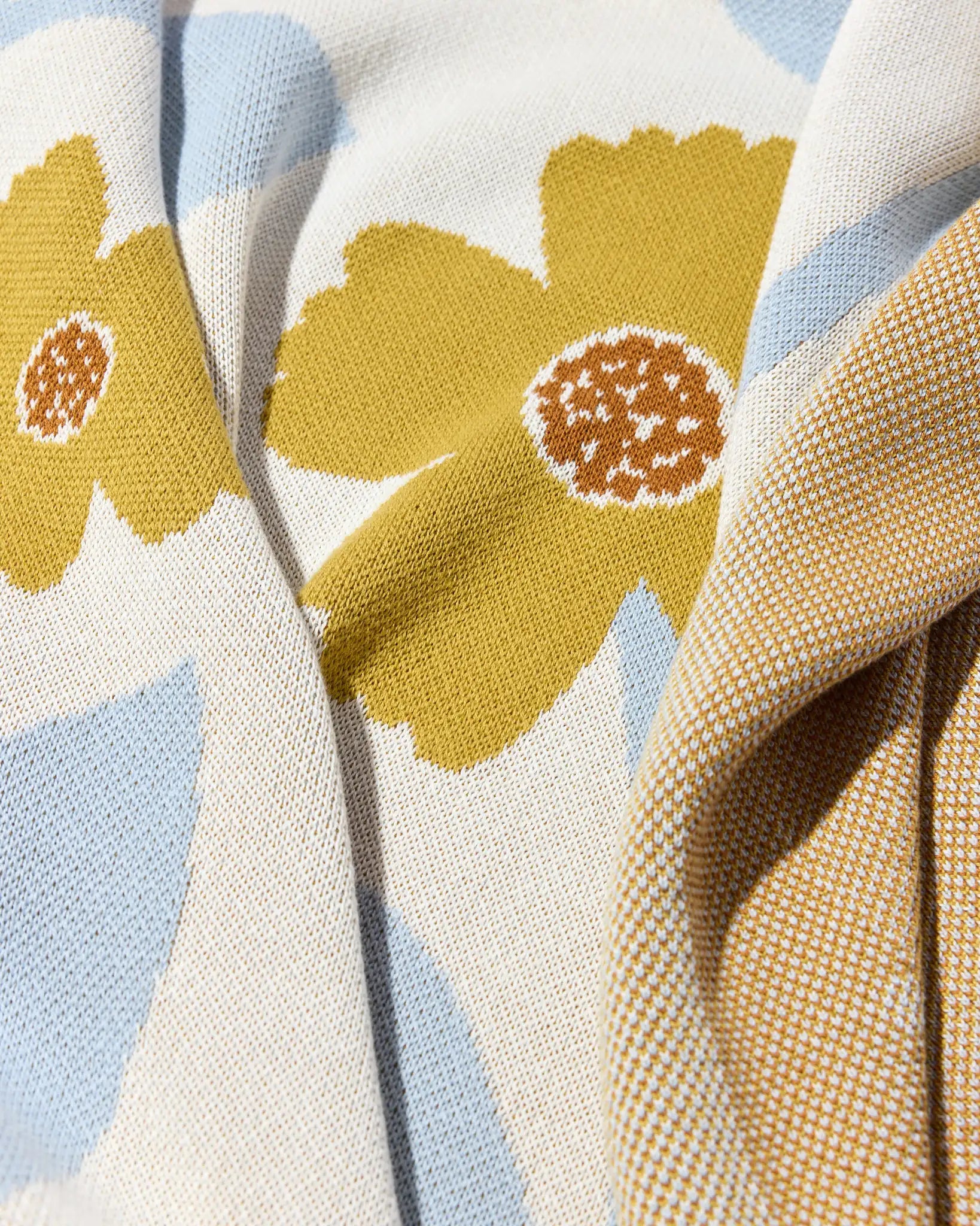 Bugs in Love Knit Blanket - Personalization Available - image 8