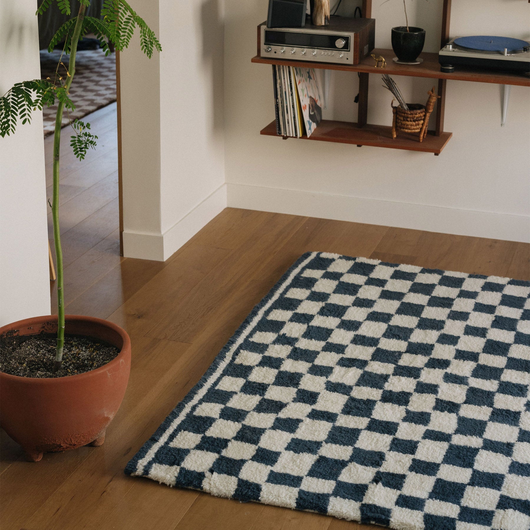 Azia Rug 6' x 9' - Navy / Natural