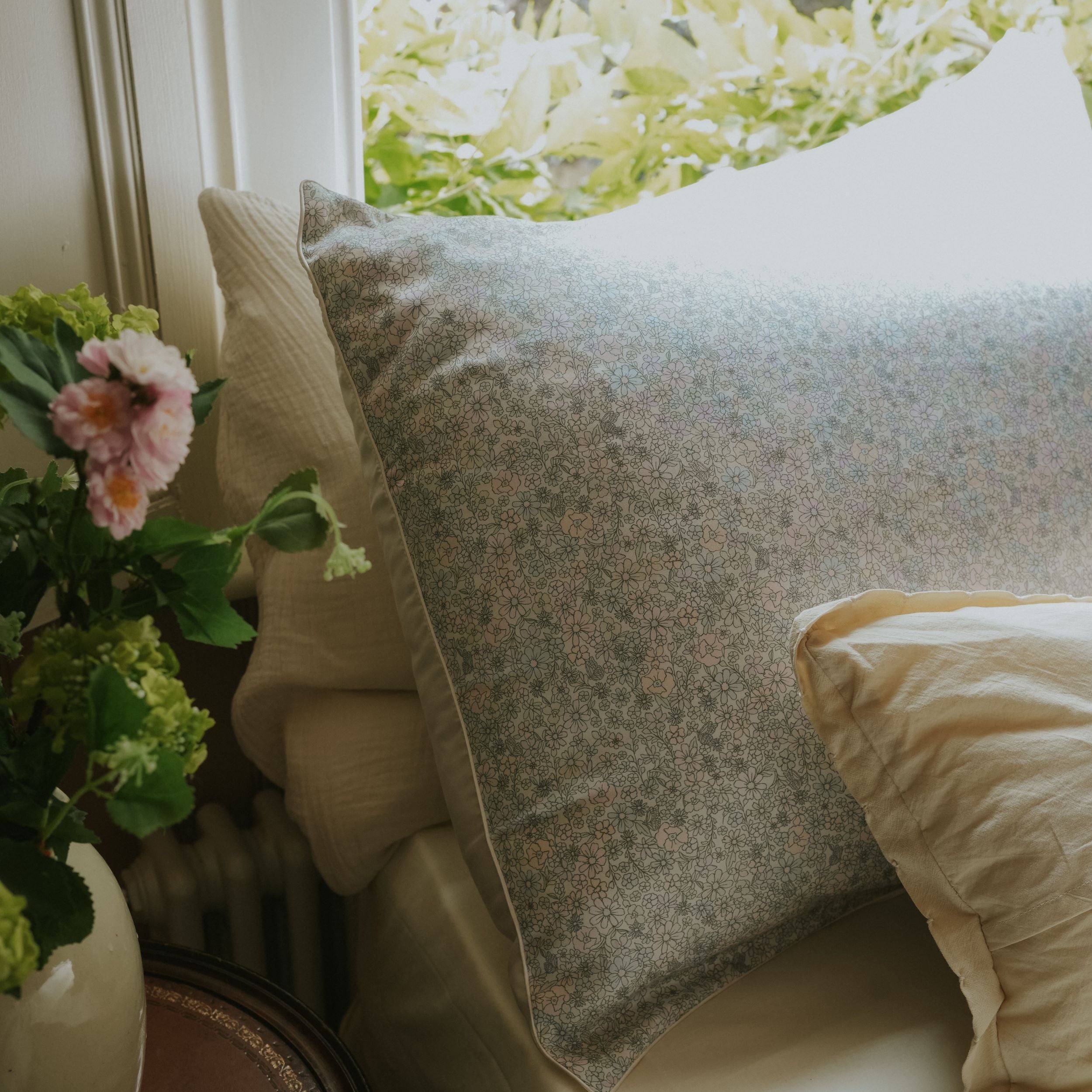 Enchanted Wildflowers Standard Pillowcase Set - Ivory - image 4