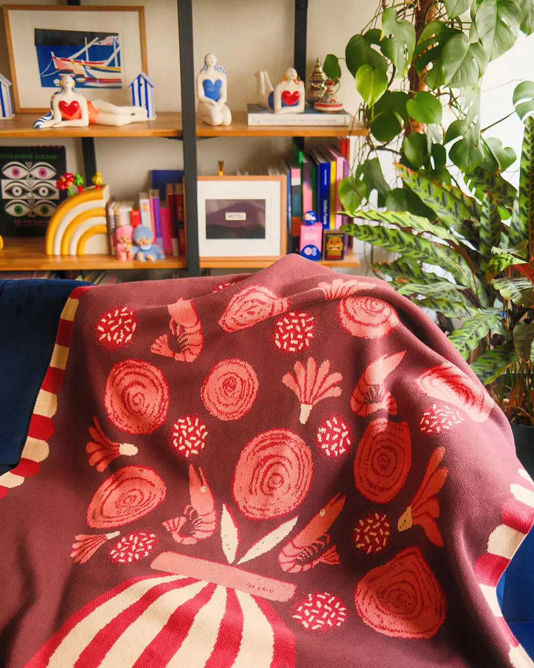 Le Bouquet Knit Blanket - image 5