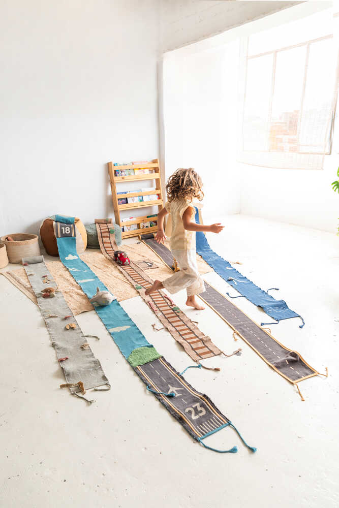 Ride & Roll Train Set - image 3