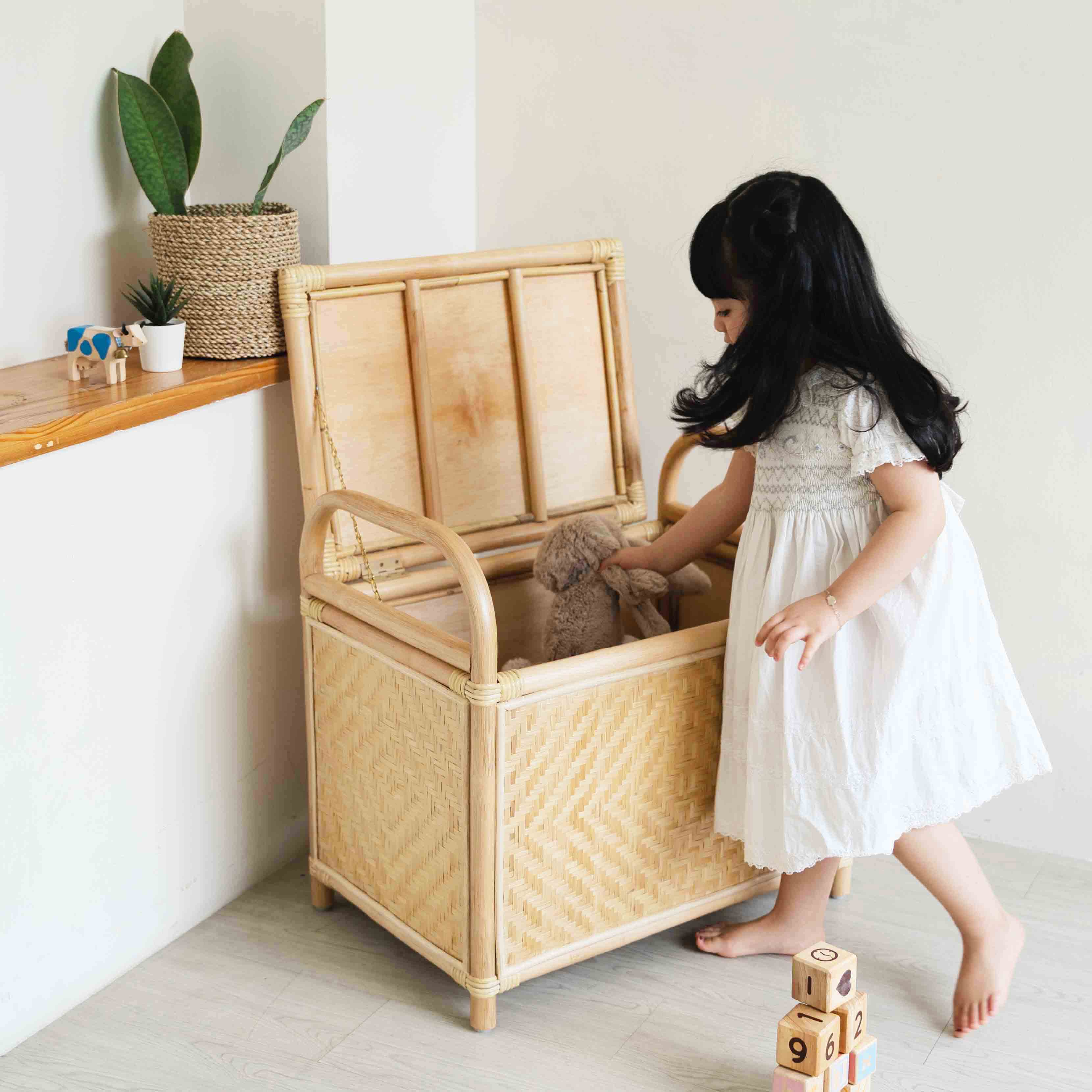Rattan Storage Bench - image 3