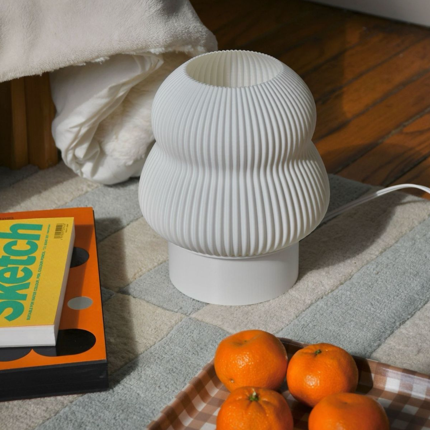 Poly Table Lamp - image 4