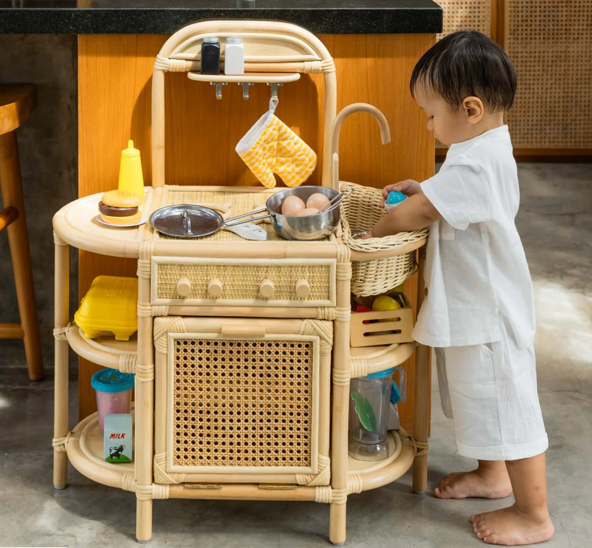 Rattan Play Kitchen - image 8