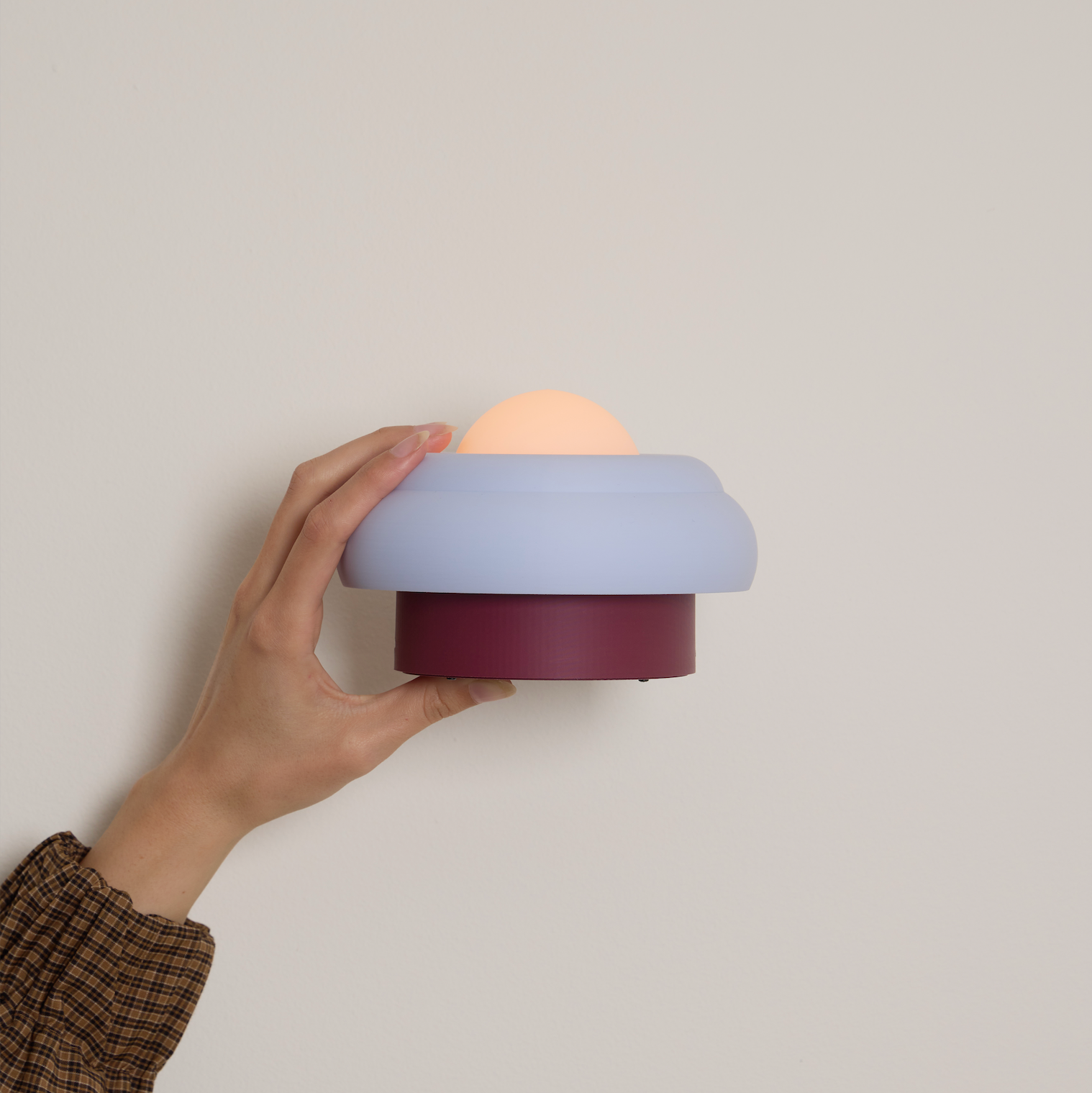 Color-block Portable Wall Sconce - image 2