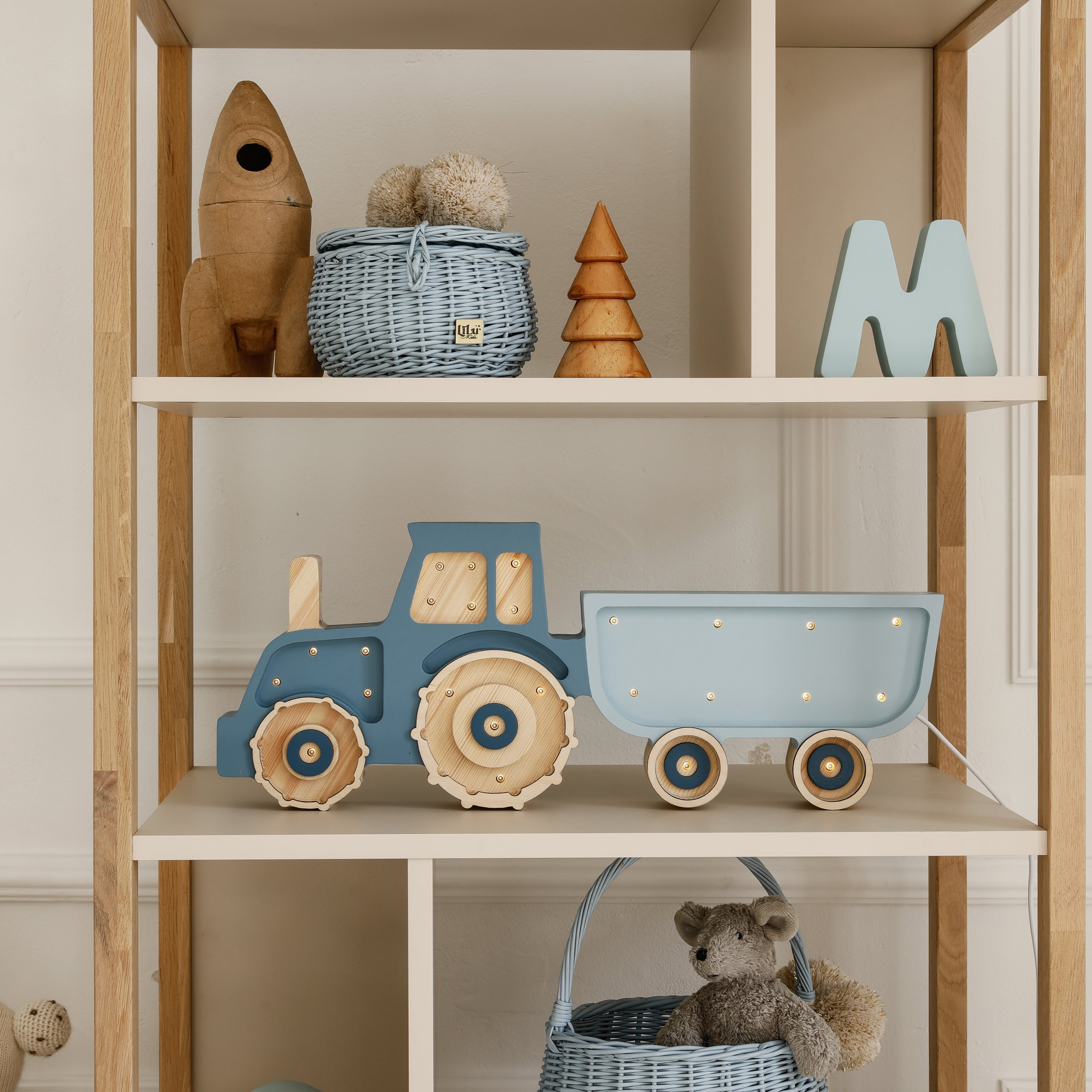 Tractor Lamp - image 4