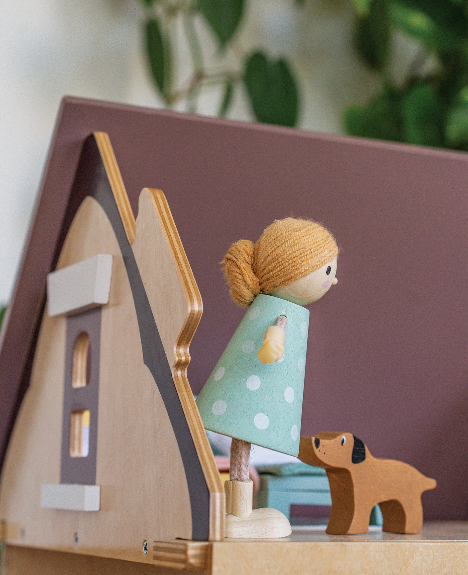 Fantail Hall Dollhouse - image 5