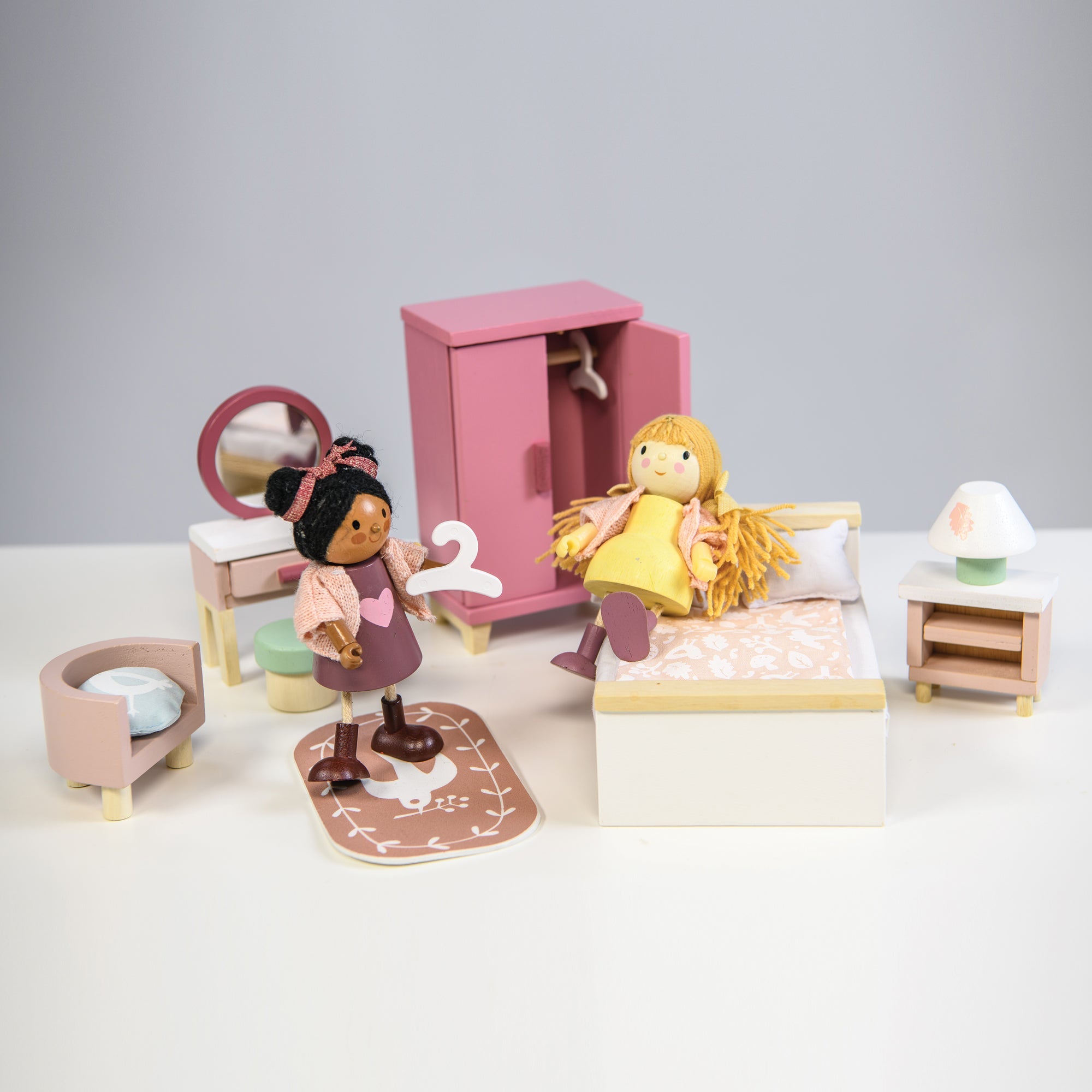 Doll House Bedroom Furniture - image 5