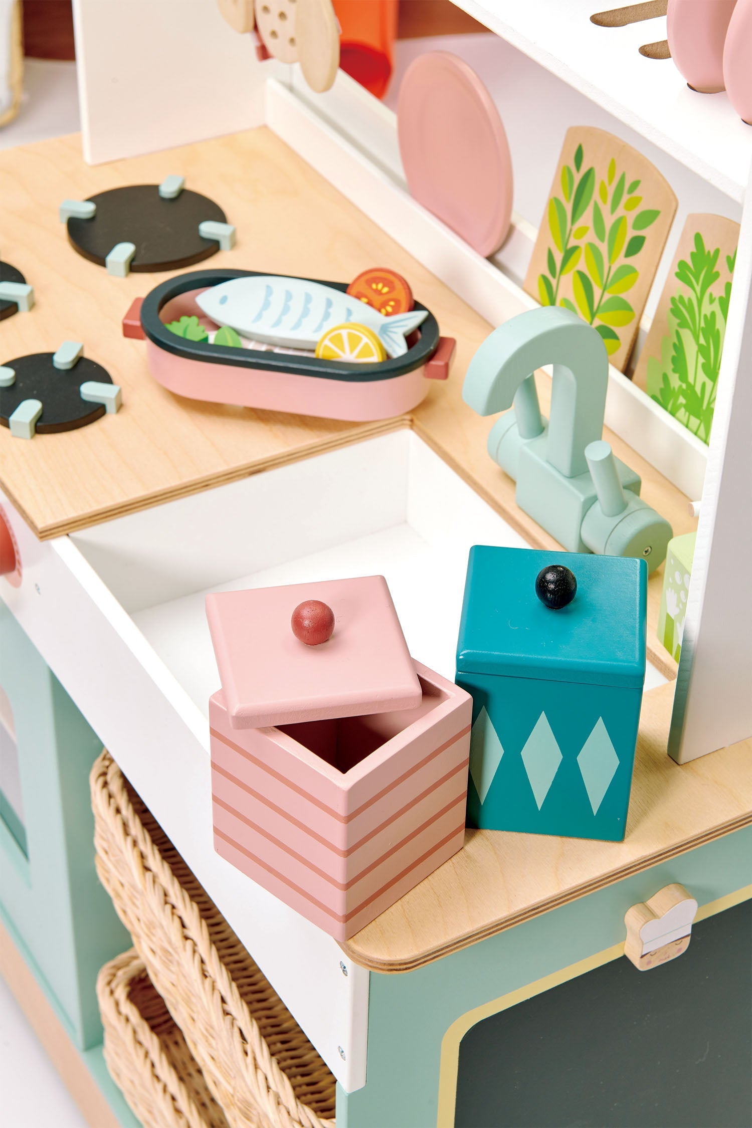 Kitchen Range - image 4