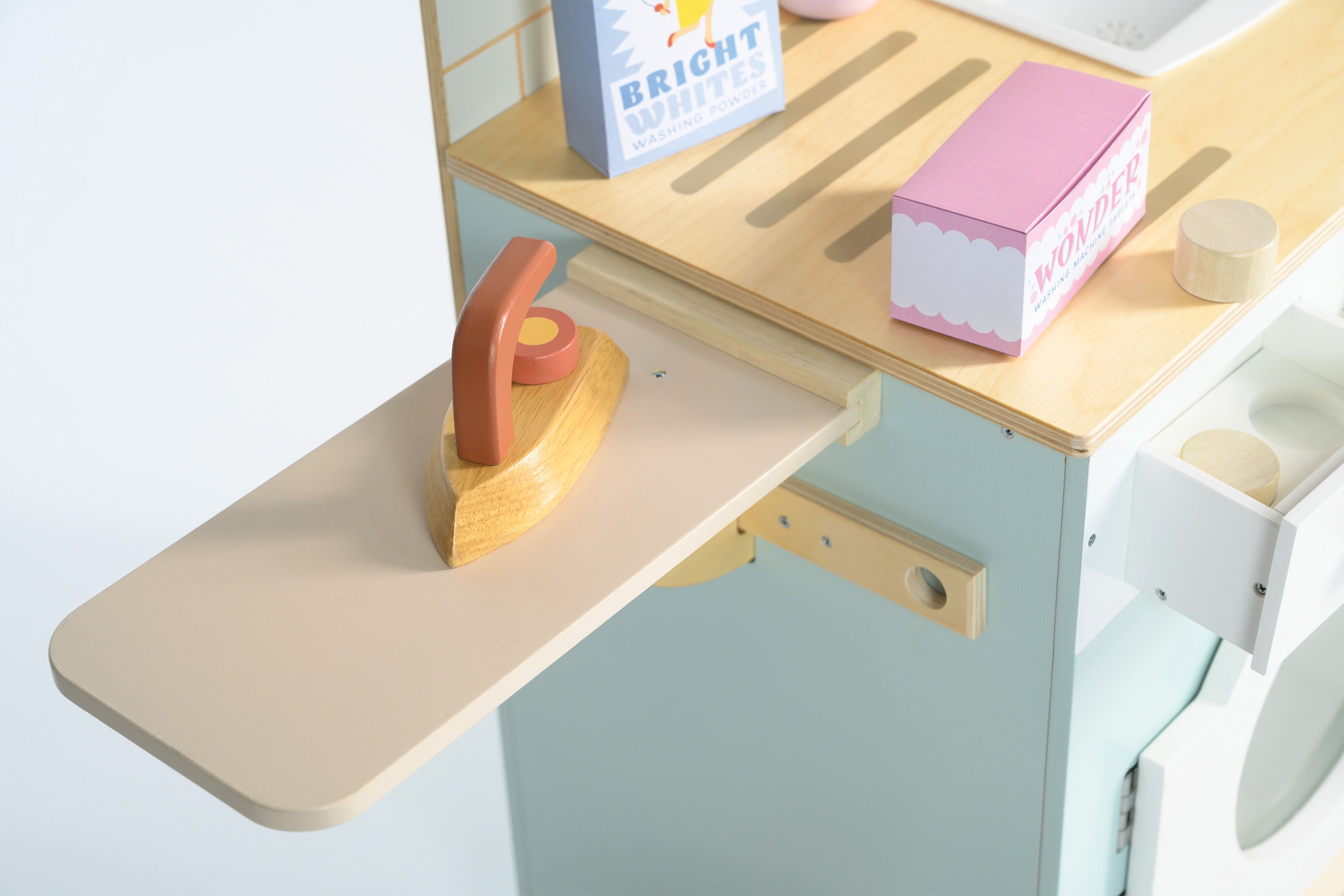 Laundrette Imaginative Play Toy - image 6
