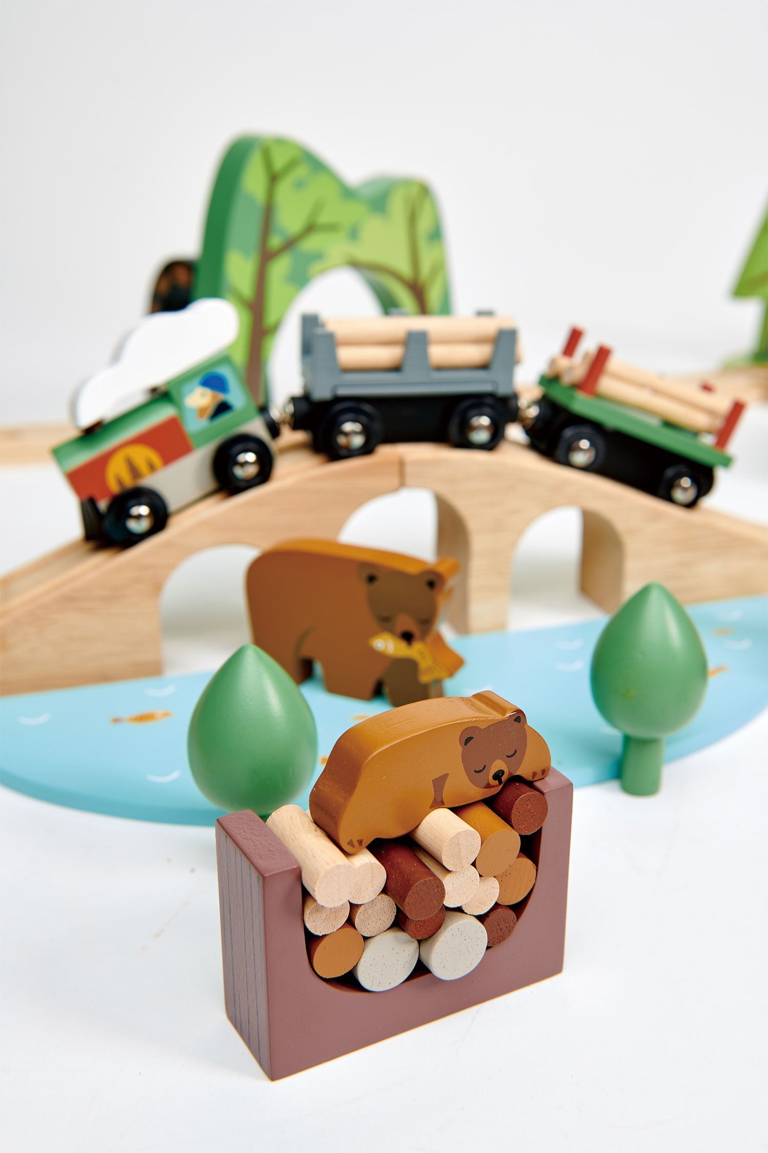 Wild Pines Train Set - image 3