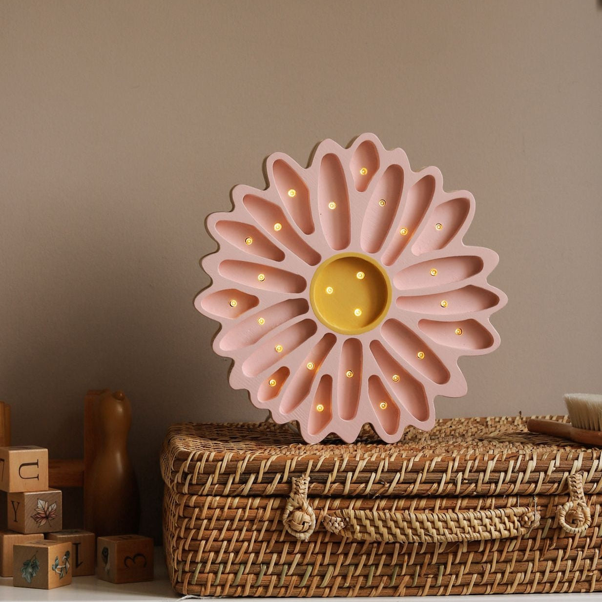 Daisy Lamp - image 8