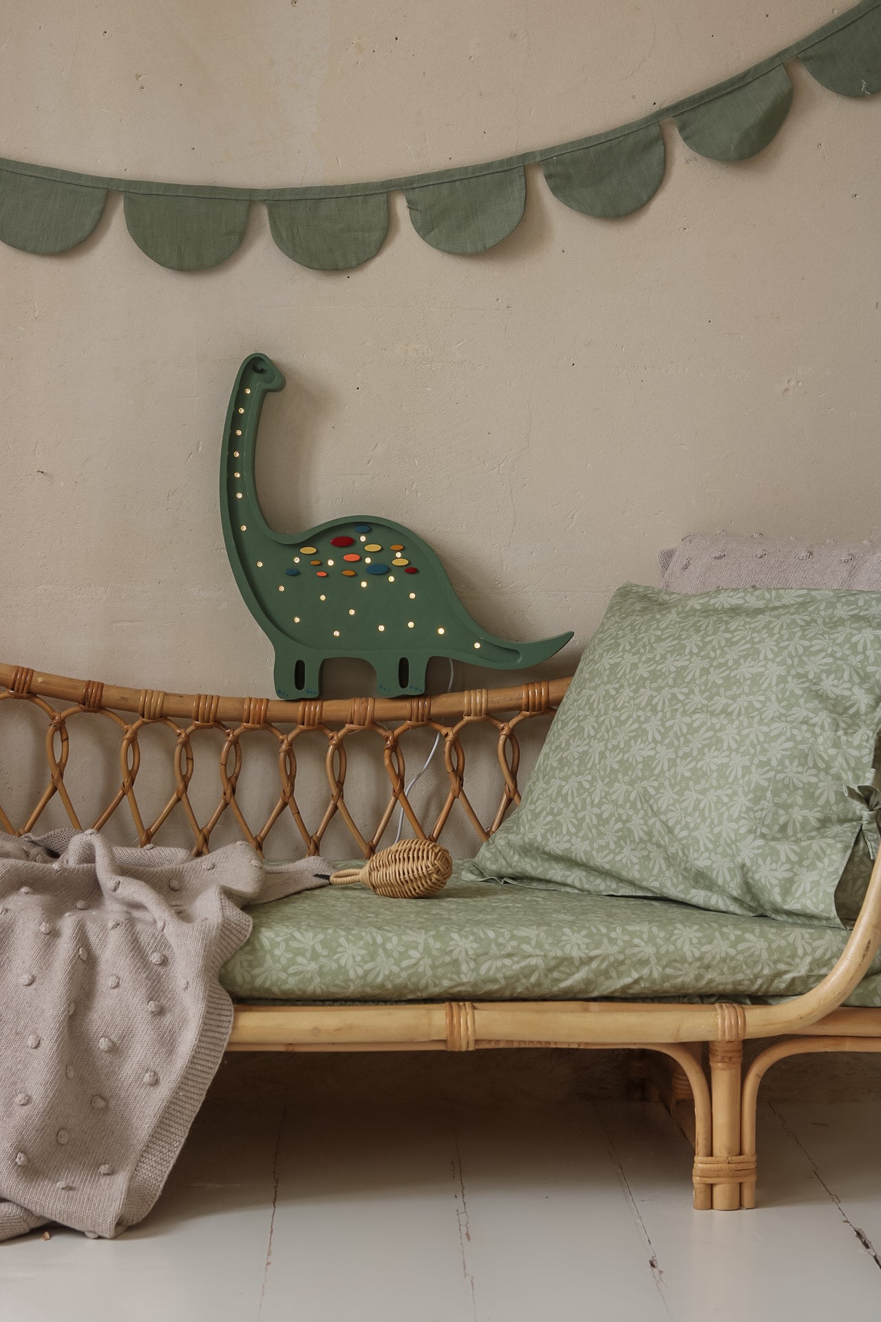 Dinosaur Lamp - image 10
