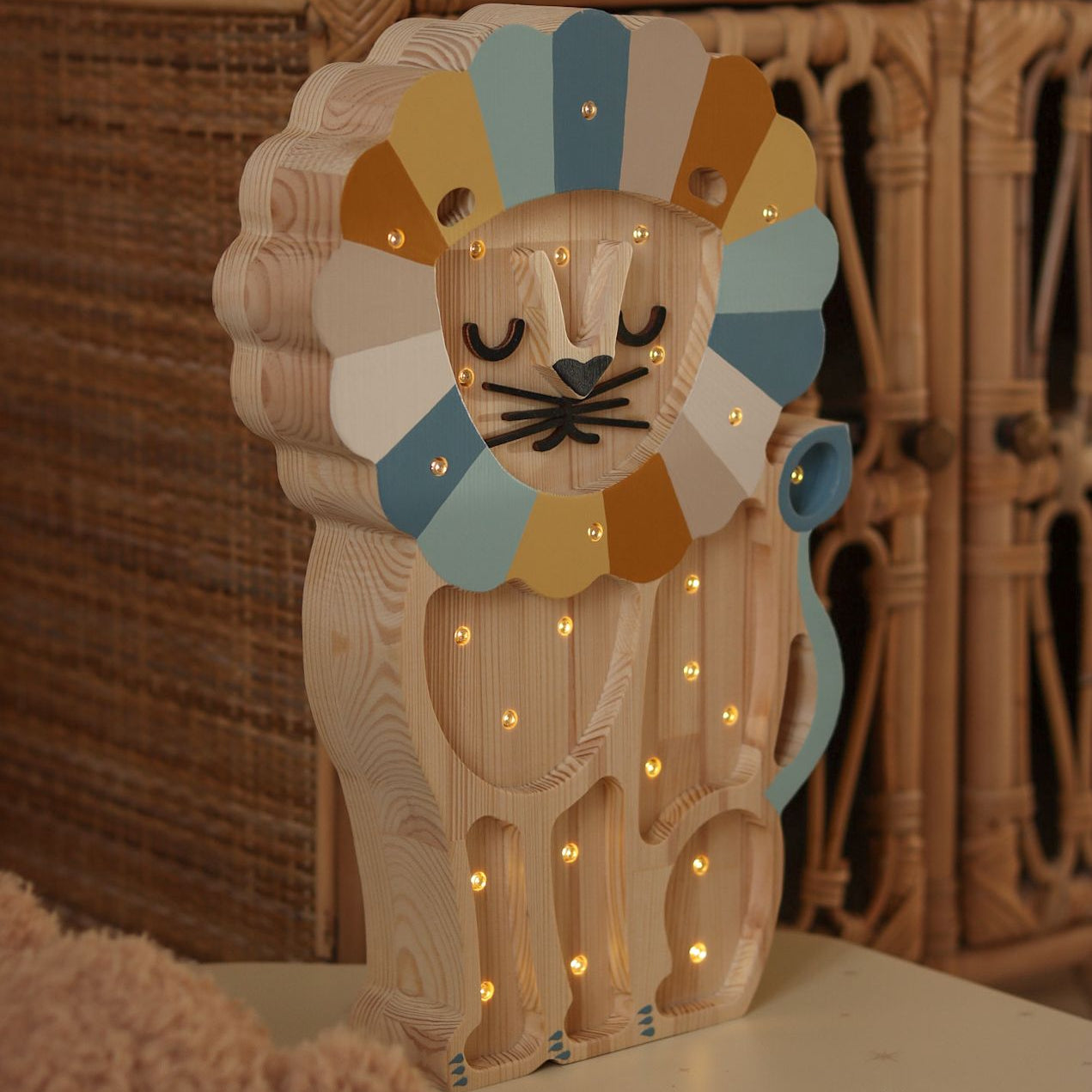 Lion Lamp - image 15