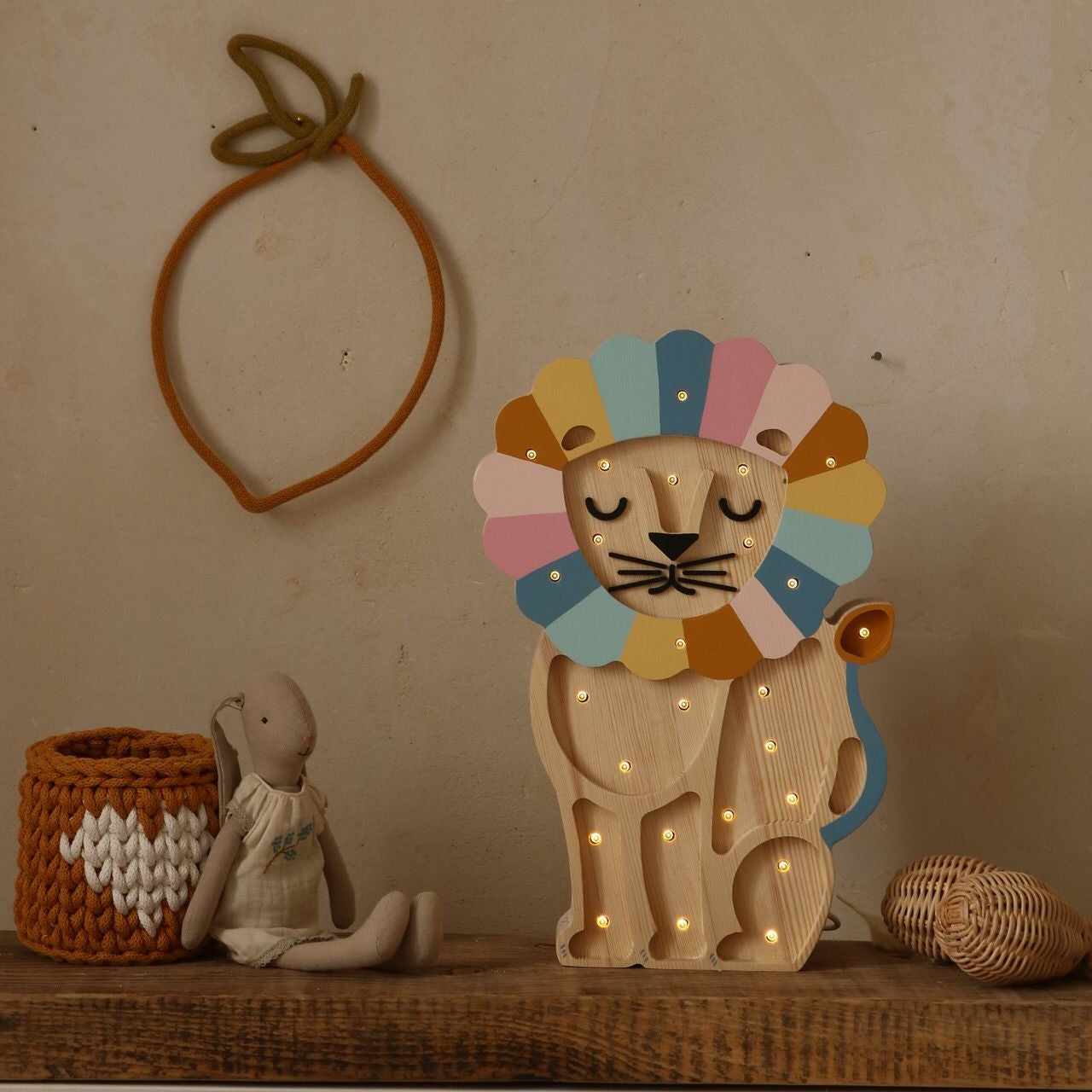 Lion Lamp - image 20