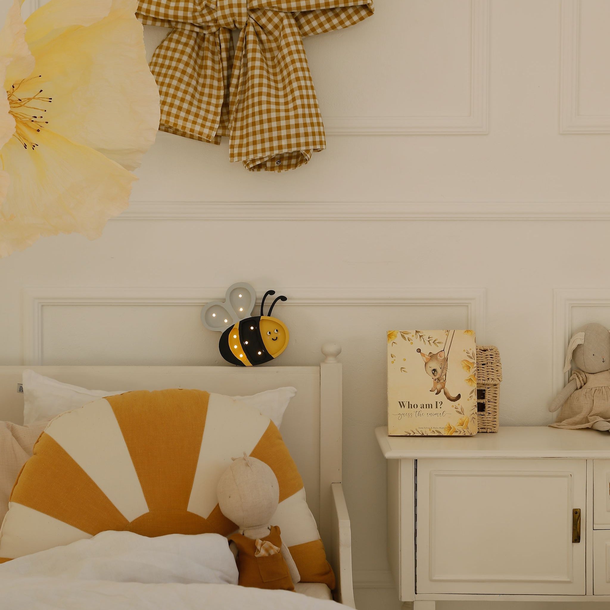 Mini Happy Bee Lamp - image 5