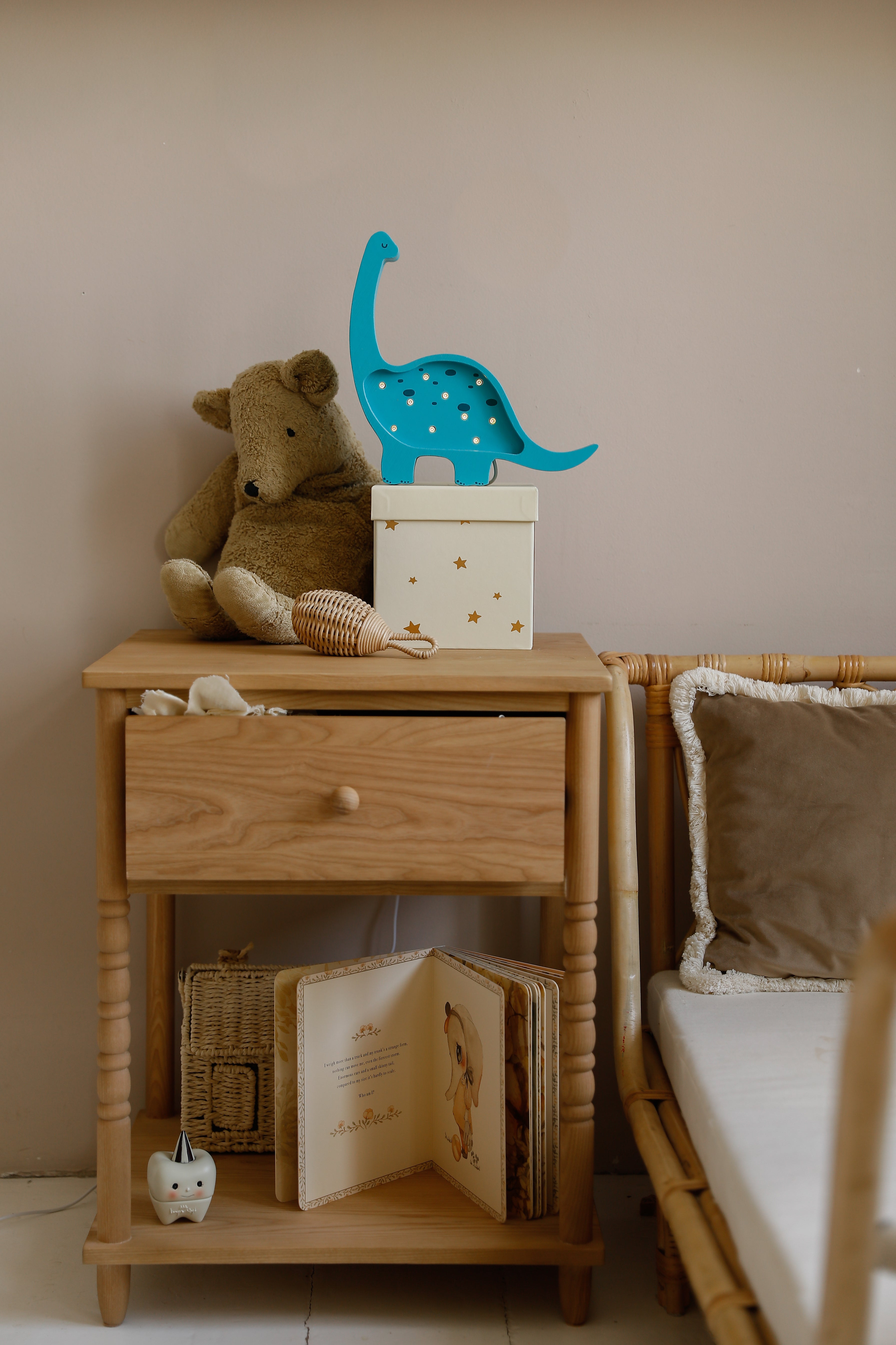 Mini Dino Lamp - image 16