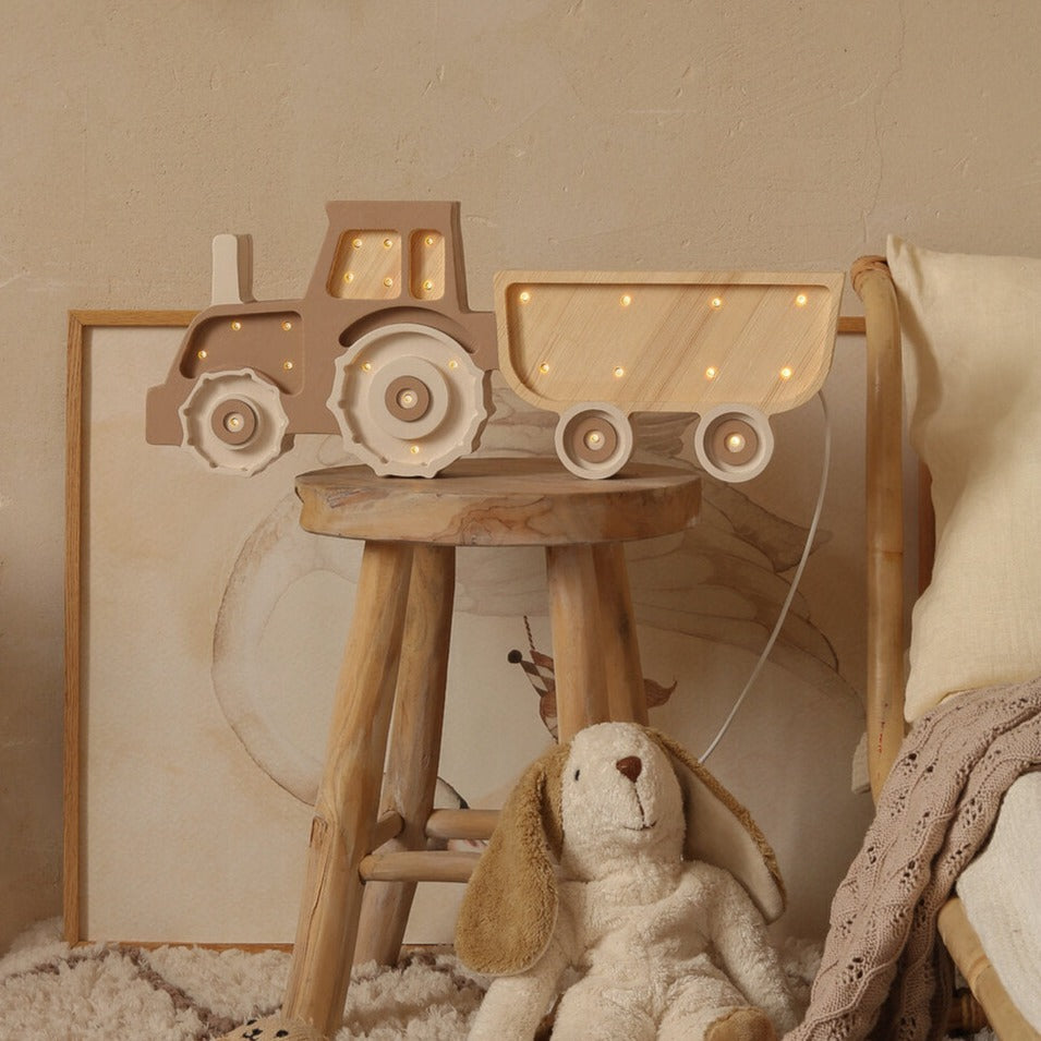 Tractor Lamp - image 15
