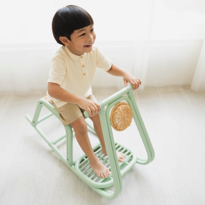Kids Vespa Rocker Rattan - image 4
