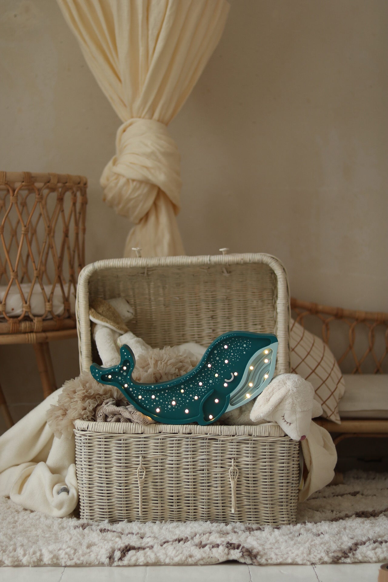 Whale Lamp - image 4